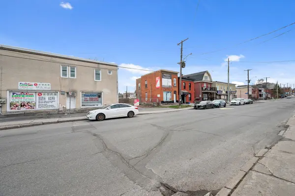 360 Booth ST, West Centre Town, ON K1R 7K4