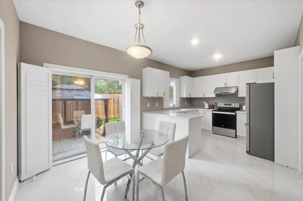 52 Claxton CRES, Kawartha Lakes, ON K9V 0H3