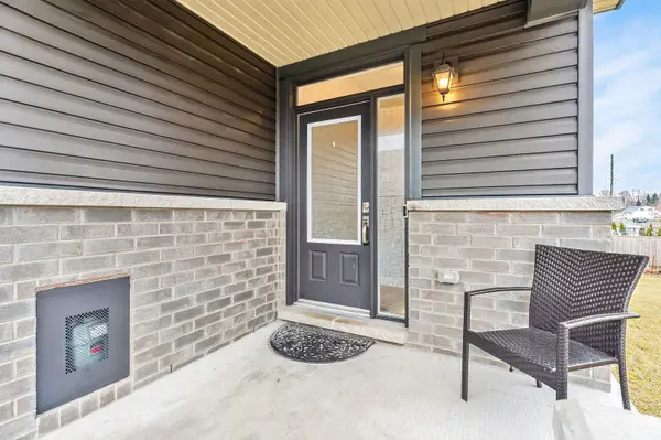 501 Enclave LN, Clarence-rockland, ON K4K 0M8