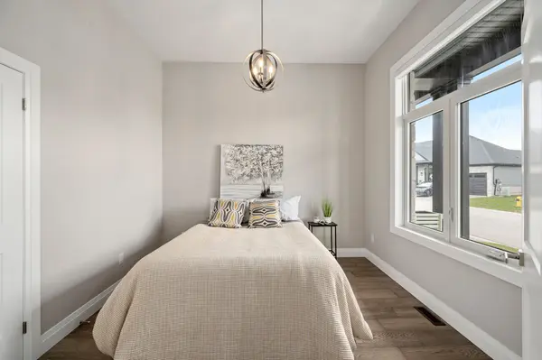 63 Compass TRL #26, Central Elgin, ON N5L 0B8