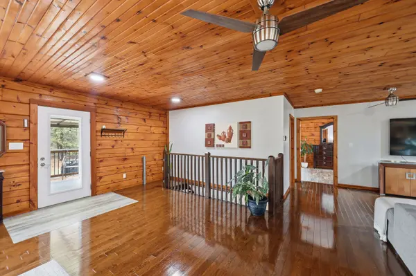 2723 Desert Lake RD, Frontenac, ON K0H 1W0