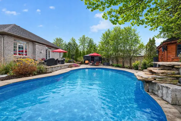 24 ADMIRAL'S CT, Loyalist, ON K0H 1G0