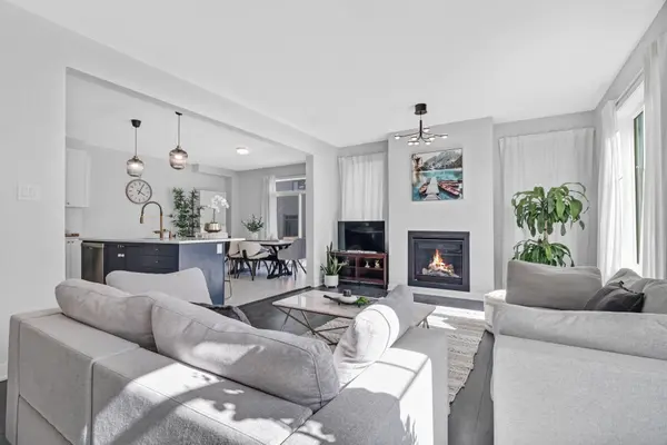 647 Cygnus ST, Barrhaven, ON K2J 7A9