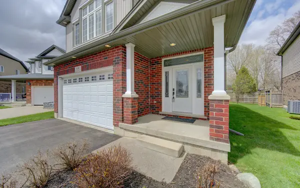 64 Walter Perry PL, Wilmot, ON N3A 0B4