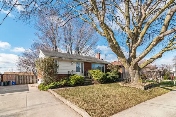 124 Broker DR, Hamilton, ON L8T 2B8