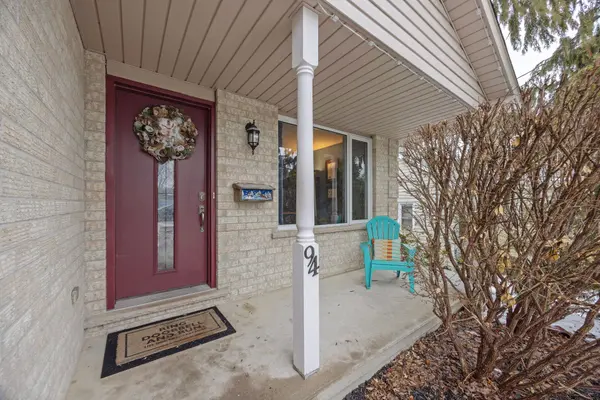 94 Queen ST, Thames Centre, ON N0L 1G2