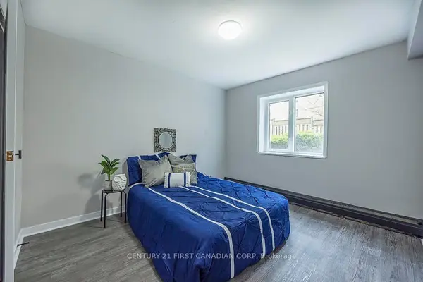 871 ADELAIDE ST N #102, London East, ON N5Y 2M2