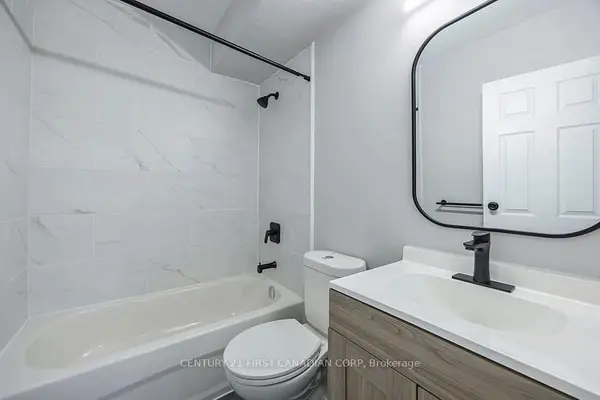 871 ADELAIDE ST N #102, London East, ON N5Y 2M2