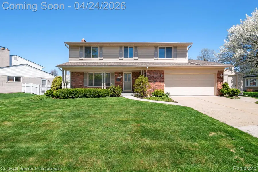 35624 Oakdale ST, Livonia, MI 48154