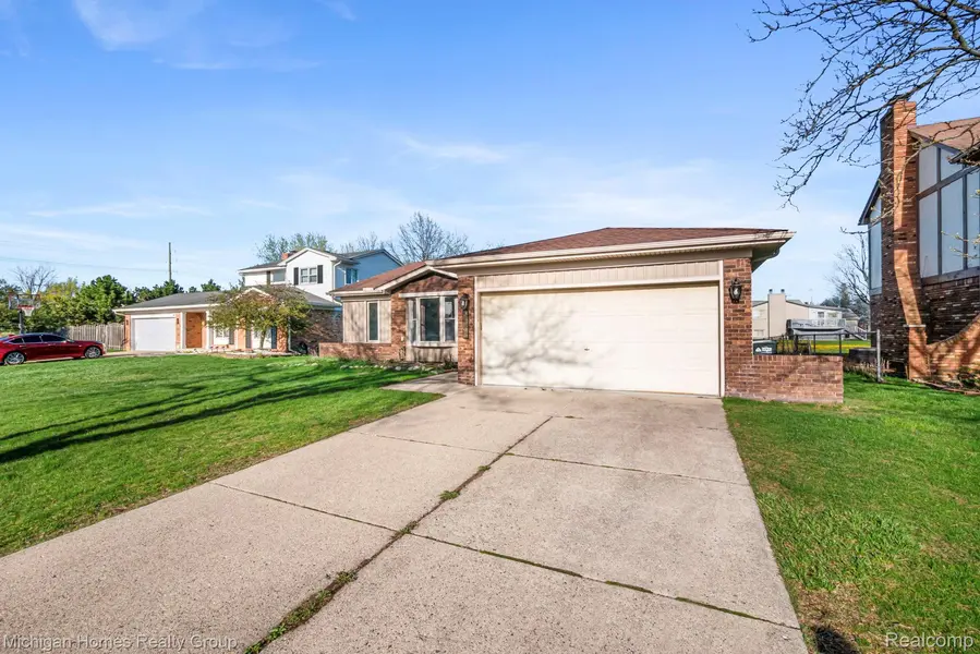 38966 Mount Kisco DR, Sterling Heights, MI 48310