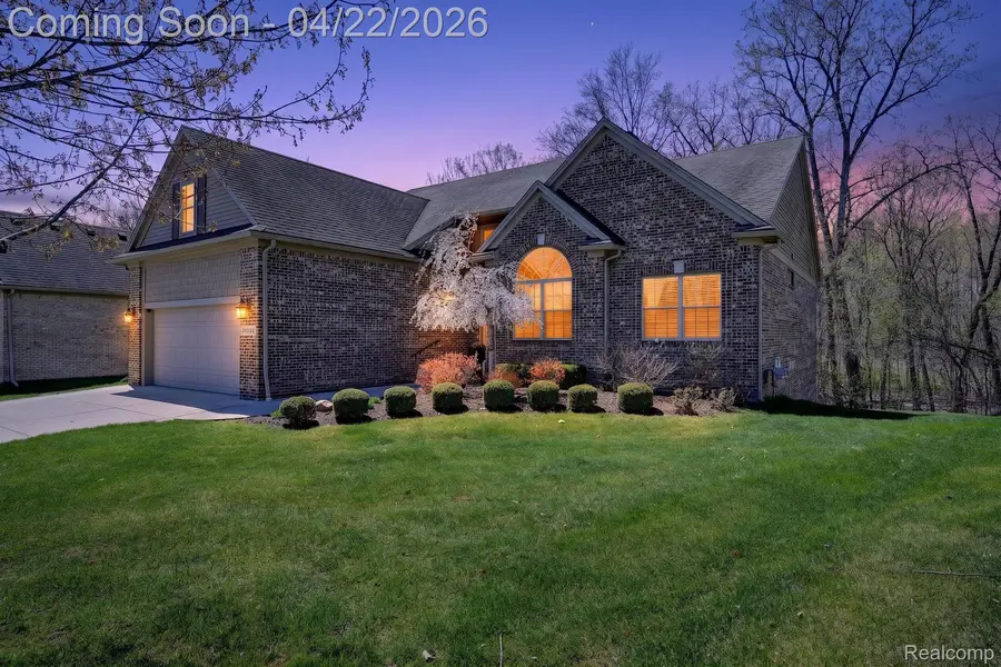 36332 Fairway DR, Livonia, MI 48152