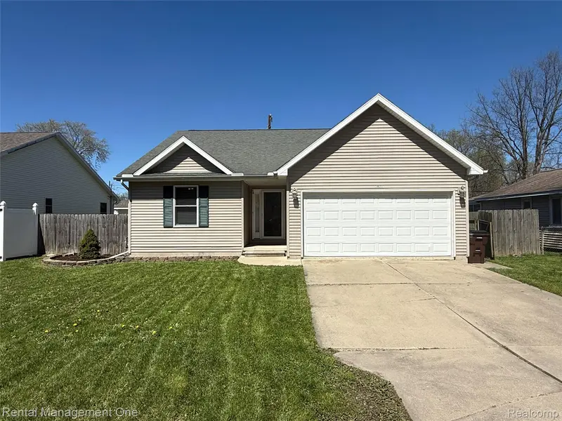 3023 3rd ST, Frenchtown Township, MI 48162