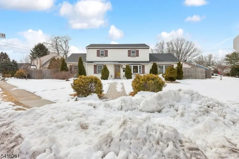 32 Glenville Rd, Edison Twp., NJ 08817