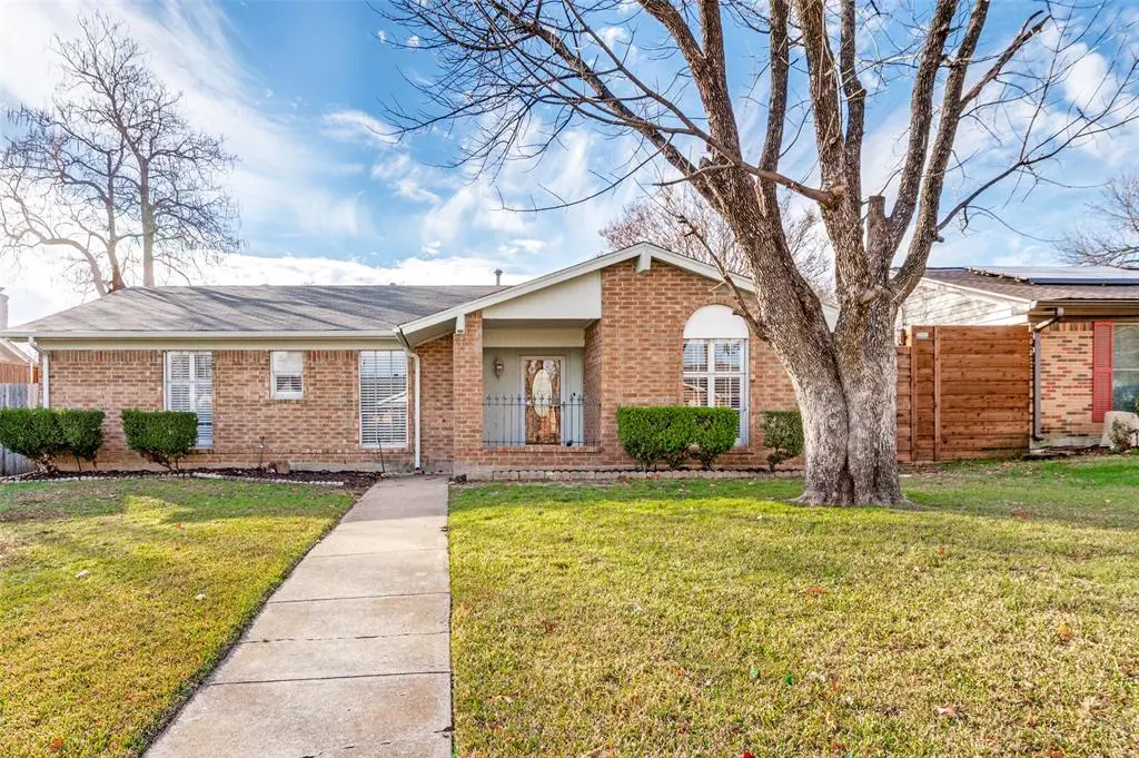 2730 Moonriver Lane, Farmers Branch, TX 75234