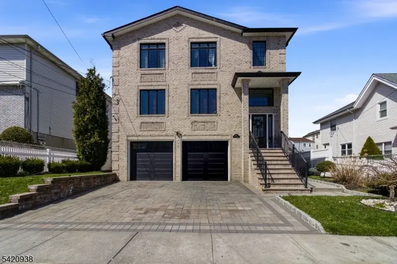 431 Forest St, Kearny Town, NJ 07032