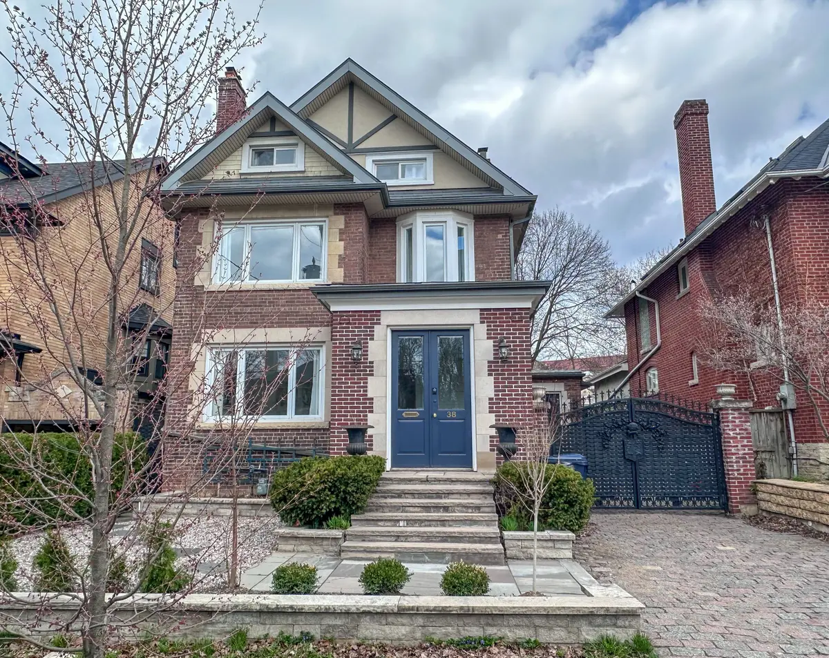 38 Glenrose AVE, Toronto C09, ON M4T 1K4