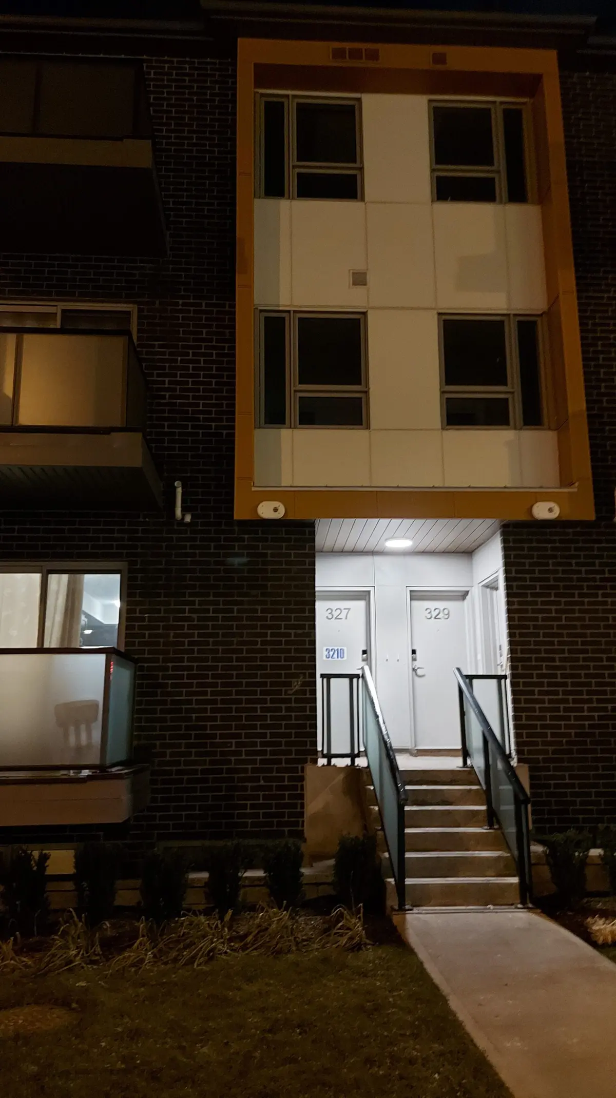 2787 Eglinton AVE E #327, Toronto E08, ON M1J 2E1