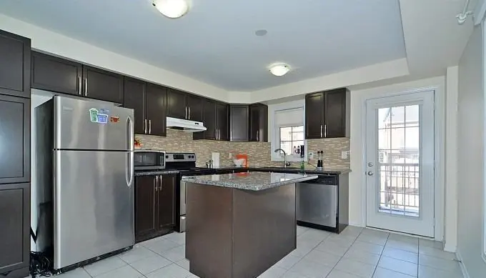 32 Truchard AVE, Markham, ON L6C 0N2