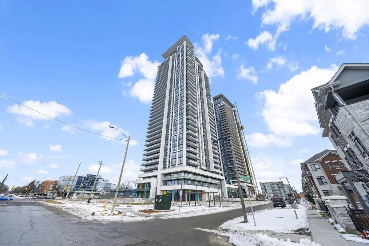 12 Gandhi LN #815, Markham, ON L3T 0G8