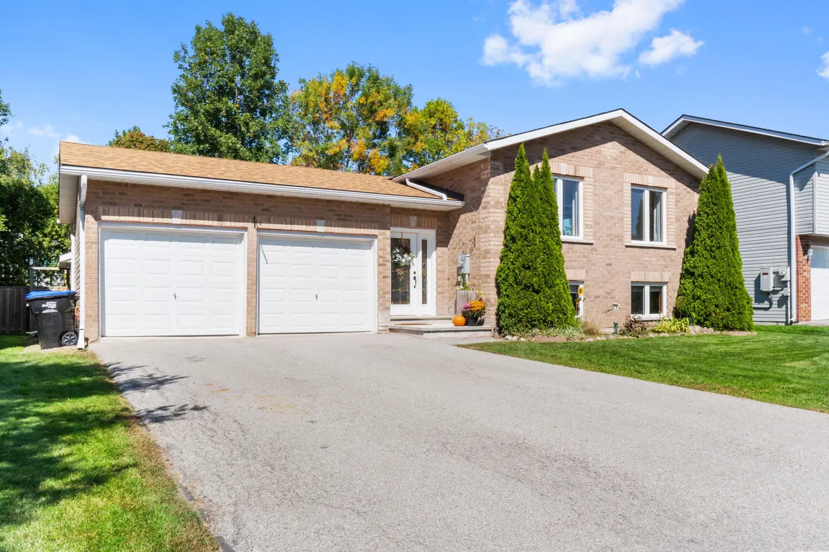 60 Donlands CT, Severn, ON L0K 1E0