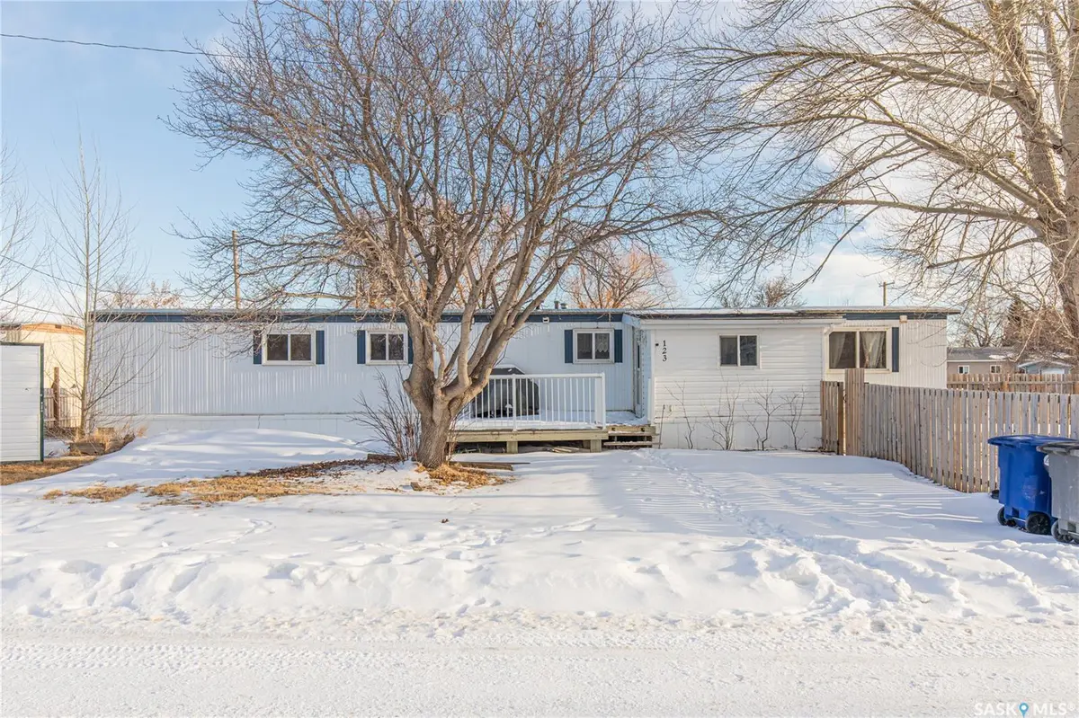 123 Dogwood STREET, Caronport, SK S0H 0S0