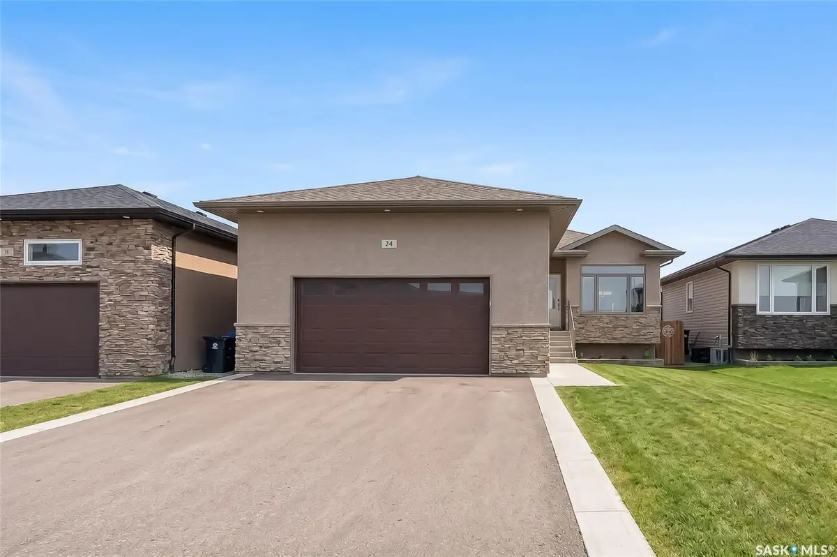 24 Hodges CRESCENT, Moose Jaw, SK S6J 0B1