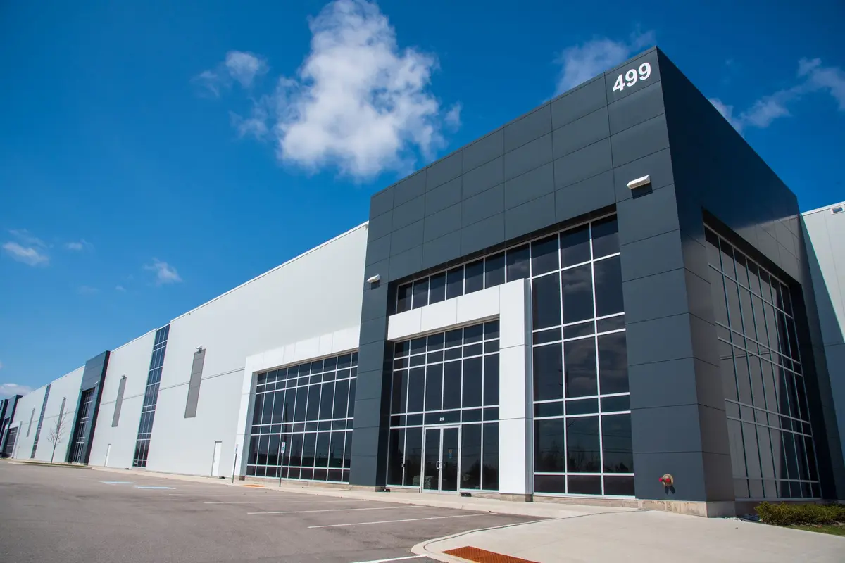 499 Great Lakes BLVD #101, Oakville, ON L6L 0C4