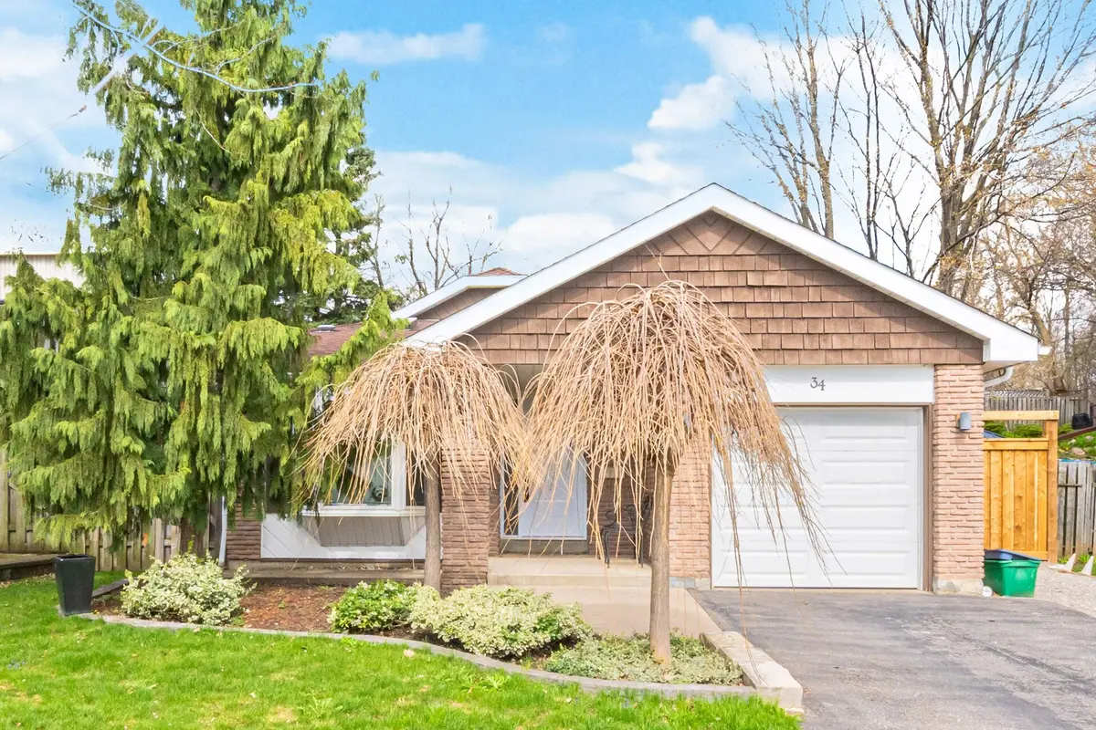 34 Lorraine CRES, Brampton, ON L6S 2R7