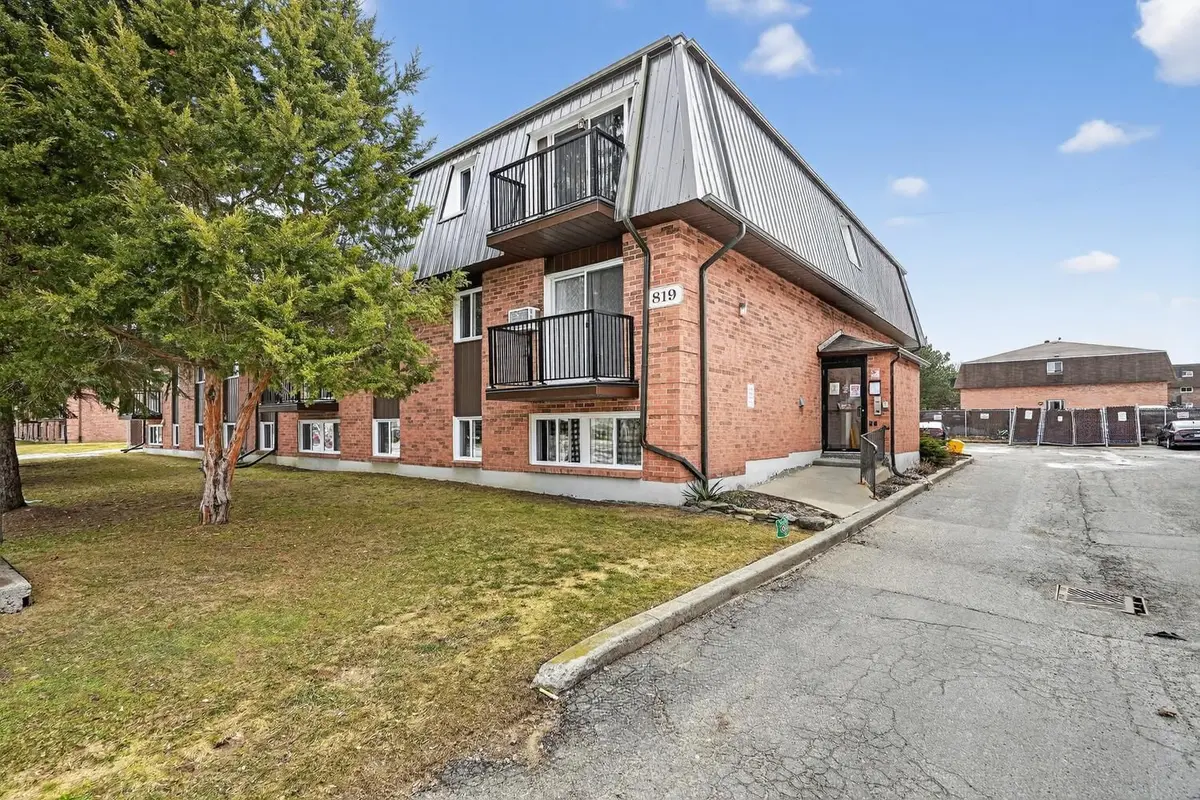 819 Macodrum DR #15, Brockville, ON K6V 6P6