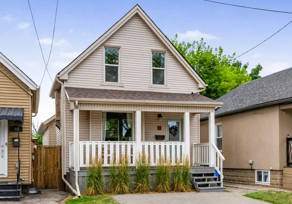 71 Robins AVE, Hamilton, ON L8H 4N3
