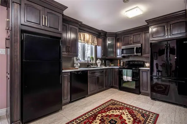 1832 Topsail Road, Paradise, NL A1L 1Y7