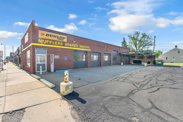 14433 W Warren AVE, Dearborn, MI 48126