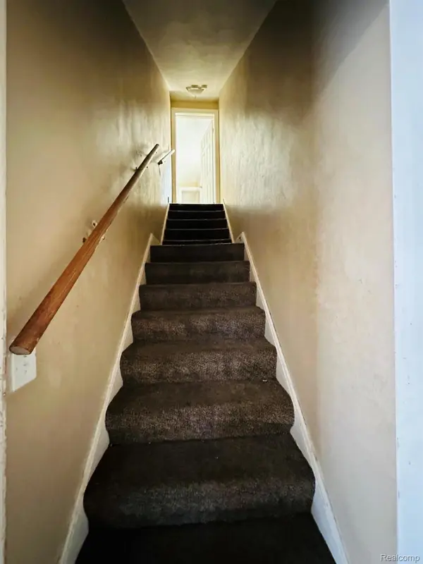 15850 E State Fair ST, Detroit, MI 48205