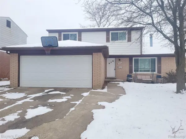 14710 Loretta PL, Oak Park, MI 48237