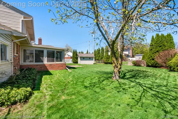 35624 Oakdale ST, Livonia, MI 48154