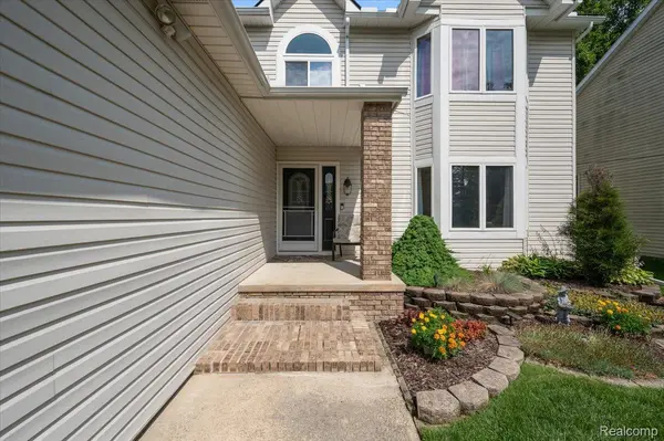 3422 Kilmer DR, Troy, MI 48083