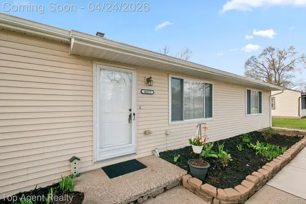 46059 Huling ST, Shelby Charter Township, MI 48317