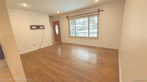 26552 Wagner AVE, Warren, MI 48089