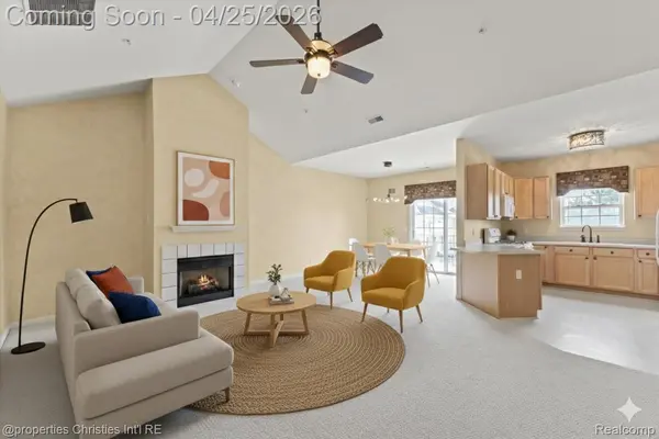 4200 Addington DR, Commerce Charter Township, MI 48390