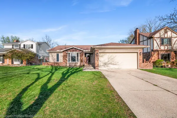 38966 Mount Kisco DR, Sterling Heights, MI 48310