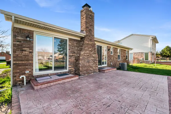 38966 Mount Kisco DR, Sterling Heights, MI 48310