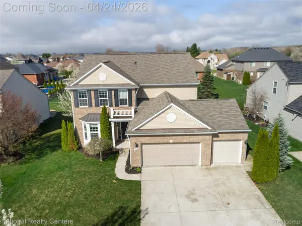 56753 Lindale AVE, Macomb Township, MI 48042