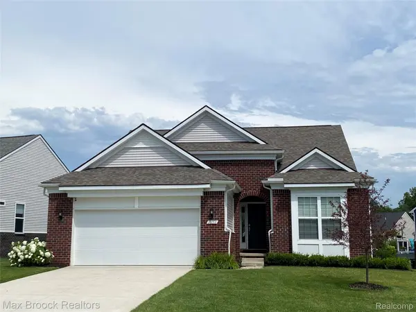 30153 TURTLE CREEK CIRCLE, Lyon Charter Township, MI 48165