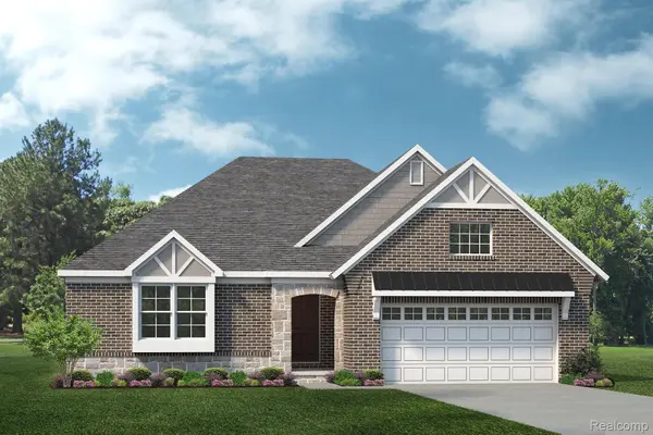 14013 Crimson Oak DR, Shelby Charter Township, MI 48315