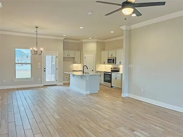 211 Paisley Lane, Bossier City, LA 71111