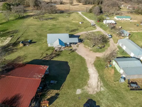 10166 Fm 3094, Scurry, TX 75158