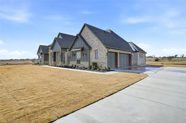 6921 Eagle Creek Drive, Godley, TX 76044