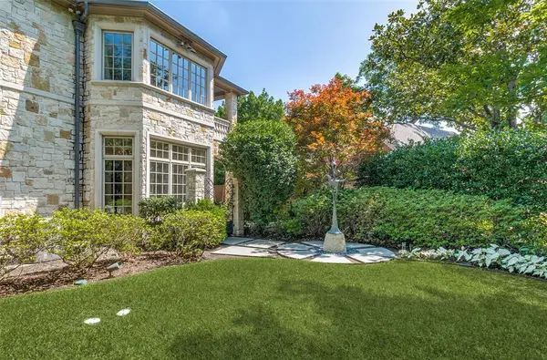 5800 Armstrong Parkway, University Park, TX 75205