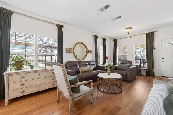 607 Bethpage Avenue, Dallas, TX 75217