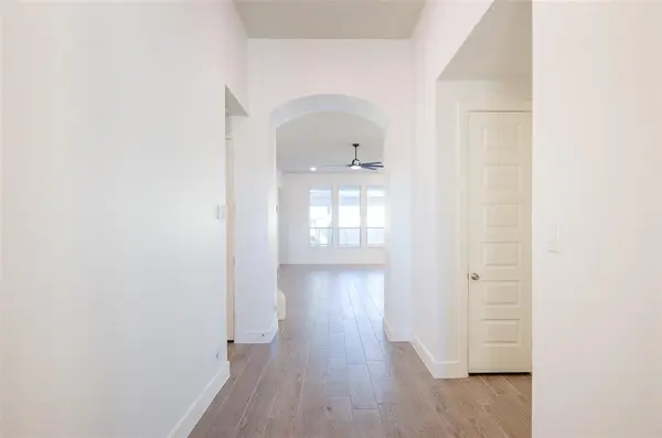 1121 Bridle Path Drive, Aubrey, TX 76227